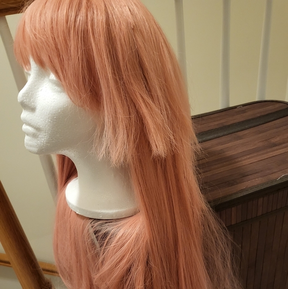 Pink wig - Picture 2 of 2
